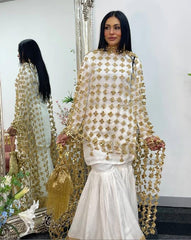 Hania Amir Cut Work Dupata