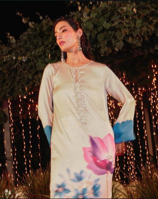 2 Pc Unstitched Shamoze Silk Neck Fancy