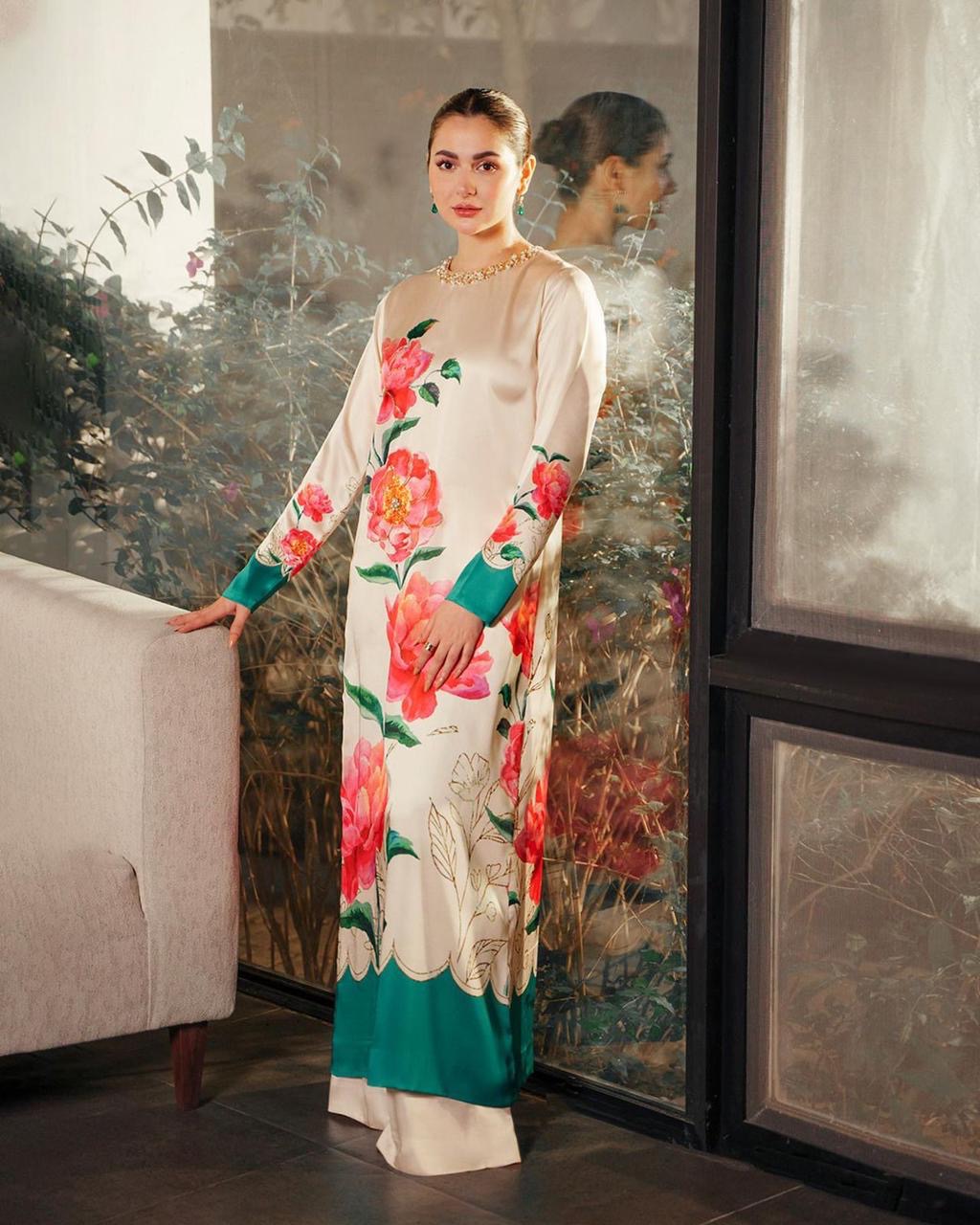 3 Pc Unstitched Shamoze silk Neck Fancy